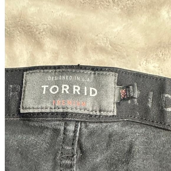 Torrid Premium Sky High Jeans Women's 20R Black Distressed Skinny Stretch Denim - Picture 3 of 9